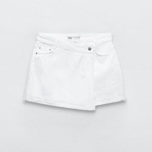• NWT ZARA DENIM WHITE SKORT •